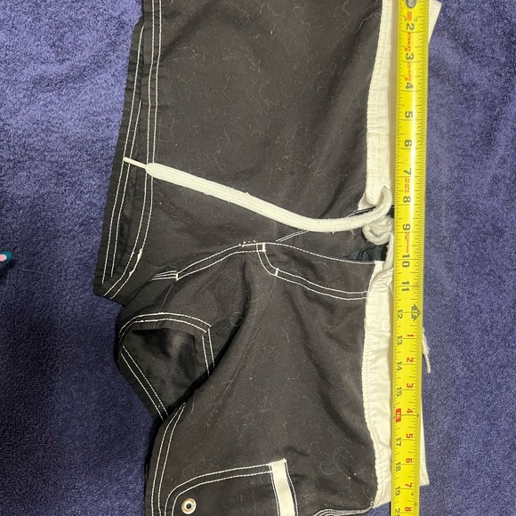 Used Roxy board short  13 - Picture 11 of 16